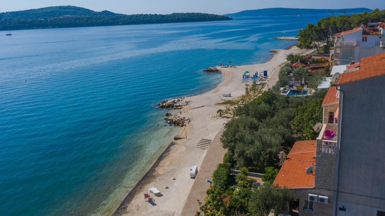 Apartments Marko Trogir Bagian luar foto